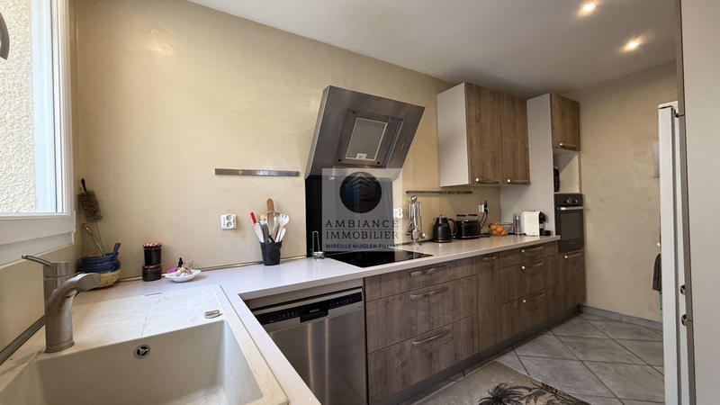 Maison - 145 m² - 6 pièces