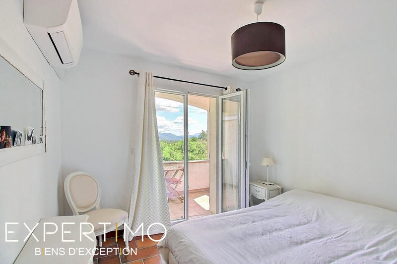 Villa - 160 m² - 6 pièces