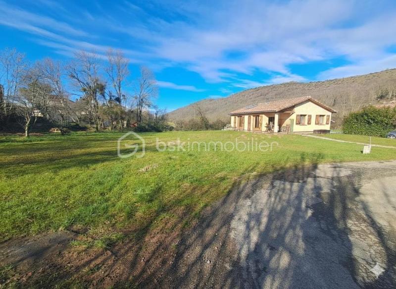 Maison traditionnelle - 80 m² - 3 pièces