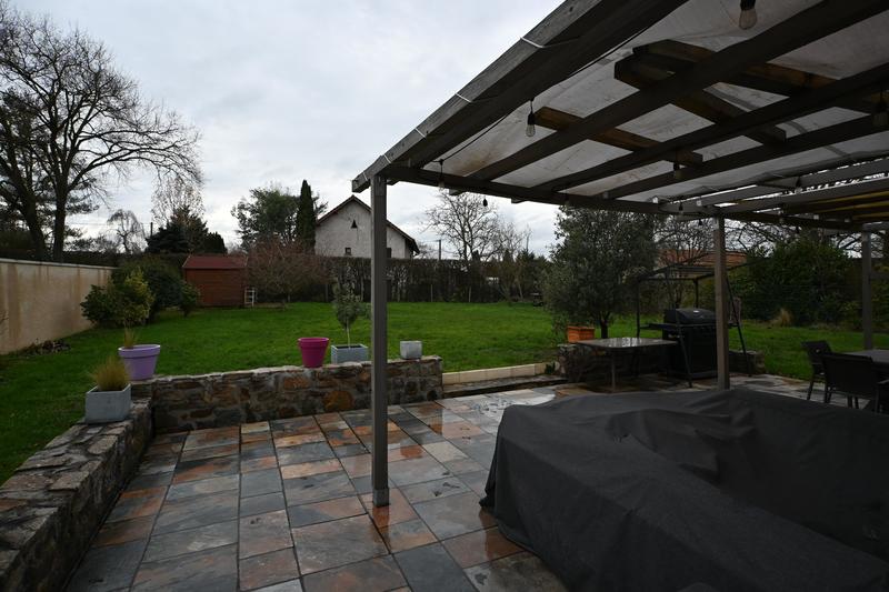 Maison - 99 m² - 6 pièces