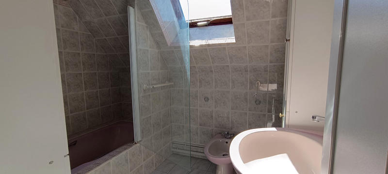 Maison - 205 m² - 8 pièces