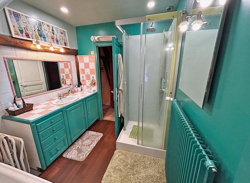 Maison - 259 m² - 6 pièces