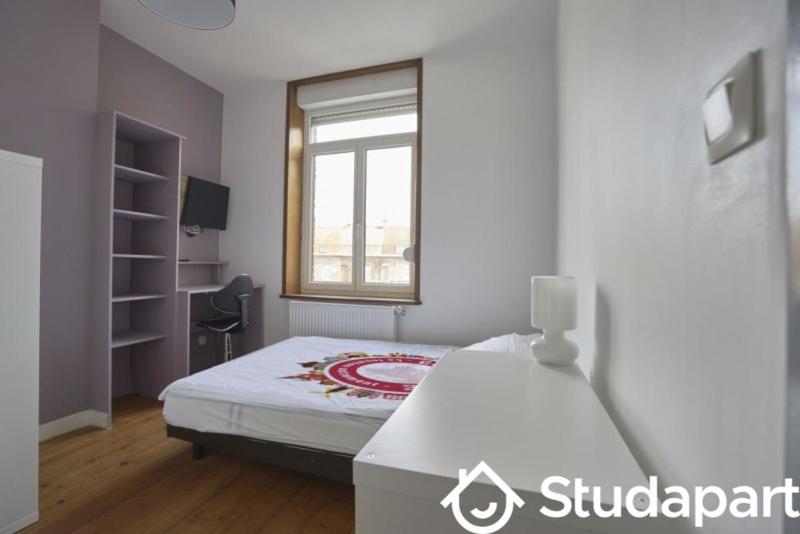 Chambre - 13 m² - 1 pièce