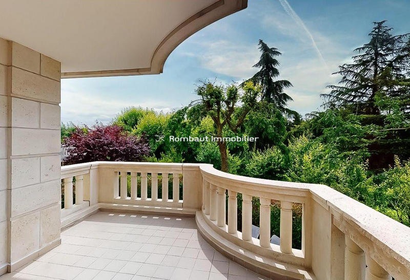 Appartement - 96 m² - 4 pièces