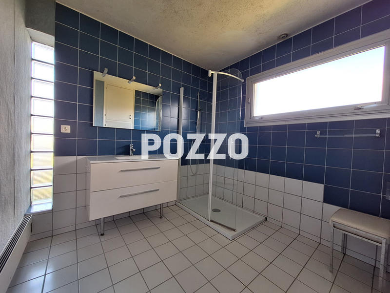 Maison - 158 m² - 7 pièces