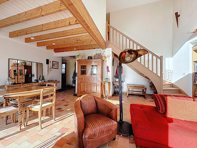 Maison - 163 m² - 6 pièces