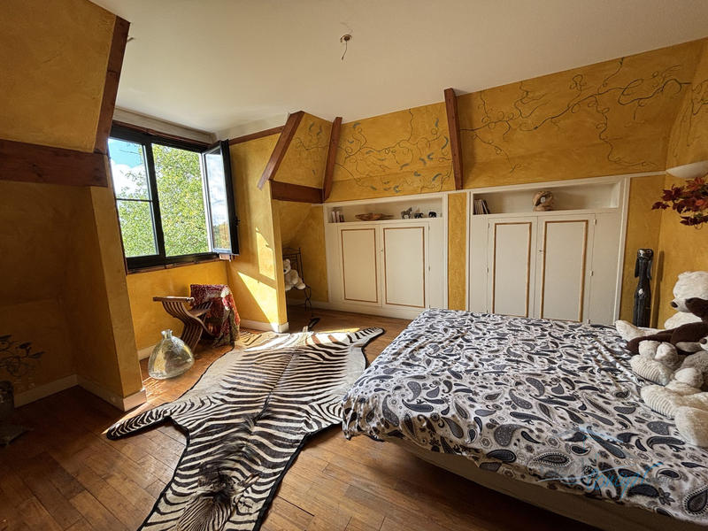 Maison ancienne - 370 m² - 12 pièces