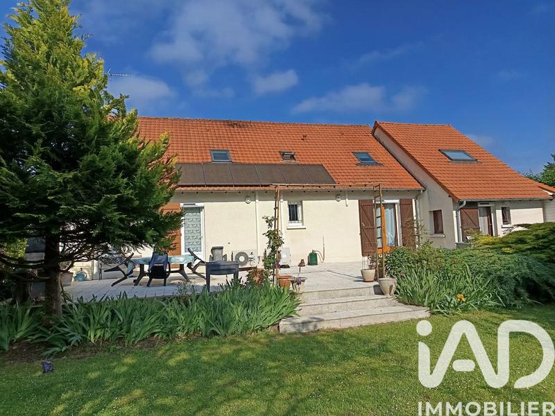 Maison - 217 m² - 10 pièces