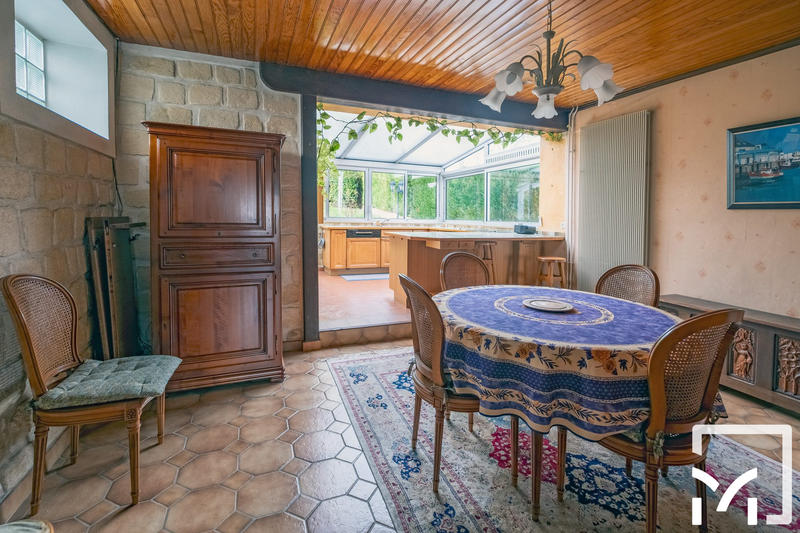 Maison - 98 m² - 6 pièces