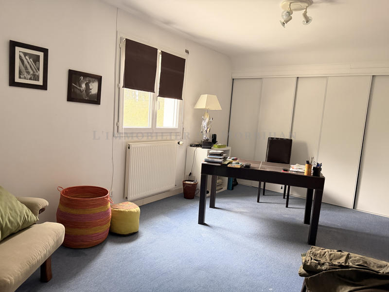 Maison - 200 m² - 8 pièces