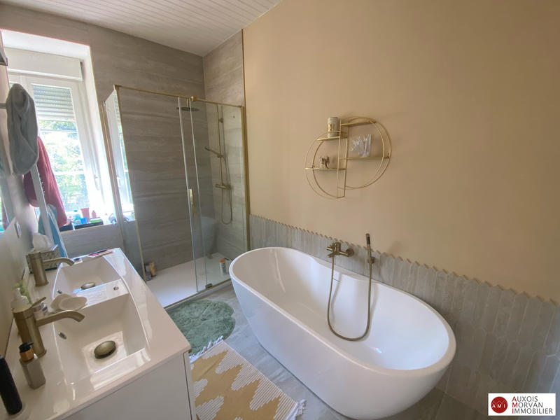 Maison - 170 m² - 6 pièces