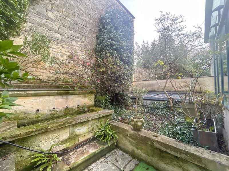 Maison - 213 m² - 6 pièces