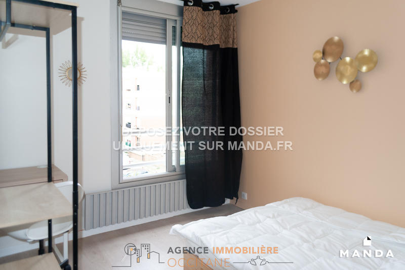 Chambre - 10 m² - 6 pièces