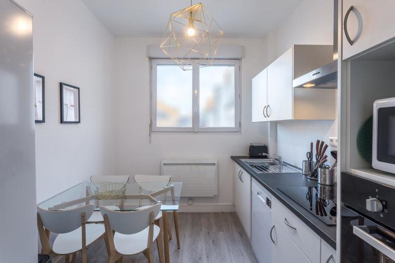 Chambre - 9 m² - 1 pièce