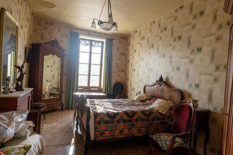 Maison - 300 m² - 10 pièces