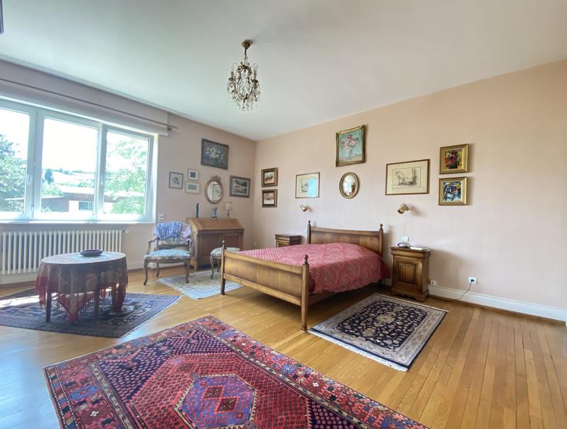 Villa - 277 m² - 6 pièces