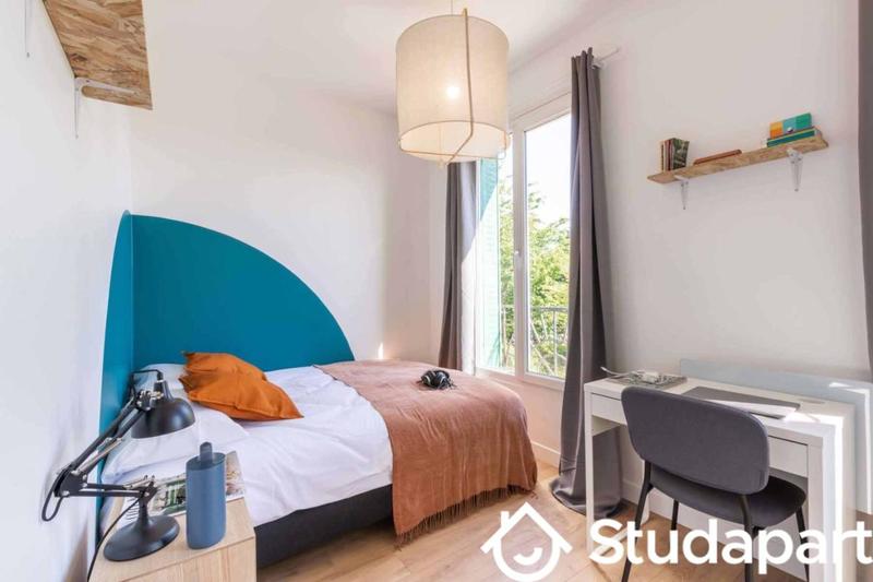 Chambre - 14 m² - 1 pièce