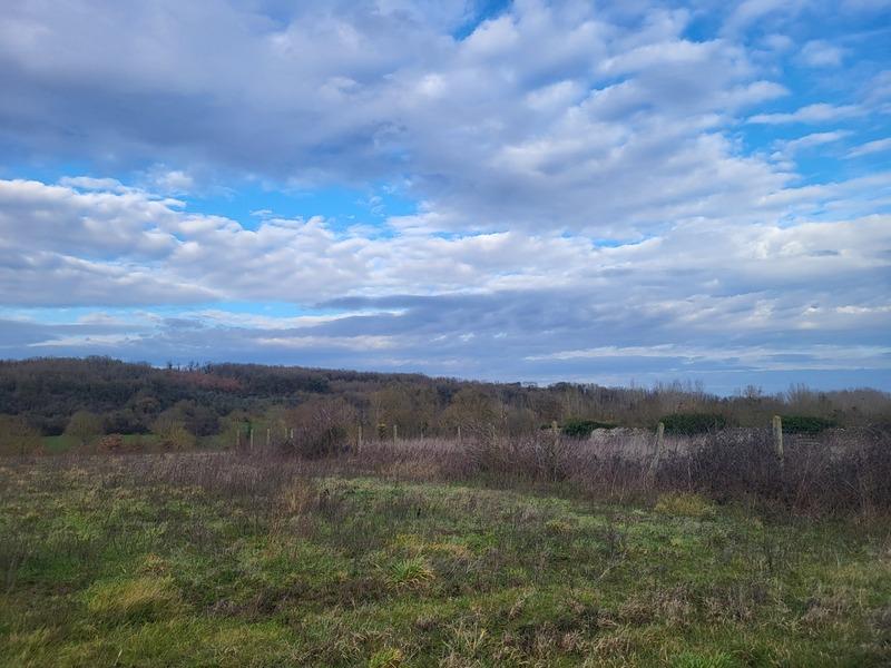 Terrain constructible - 1 222 m²