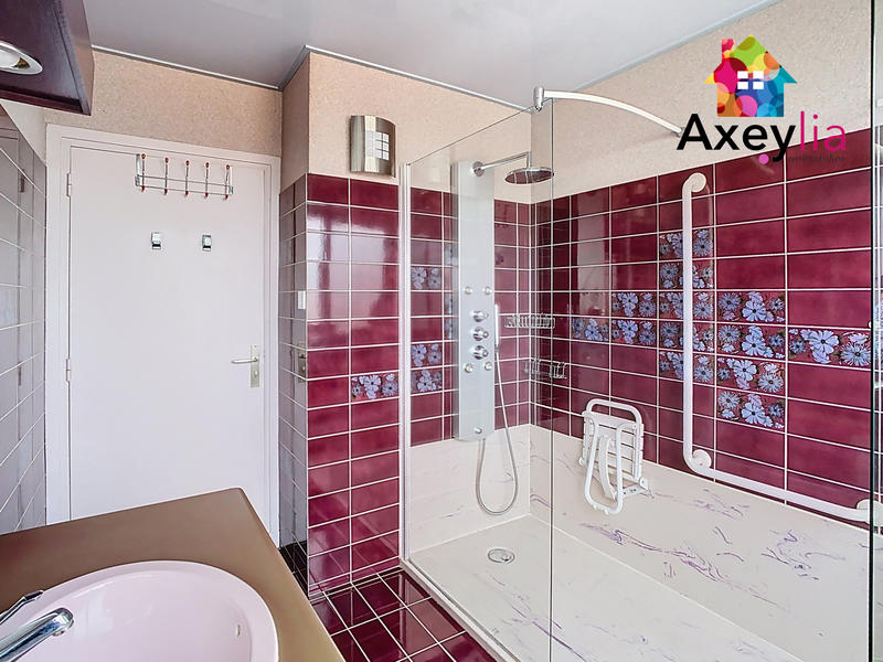 Appartement - 102 m² - 4 pièces