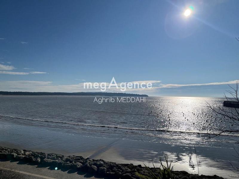 Maison - 178 m² - 10 pièces