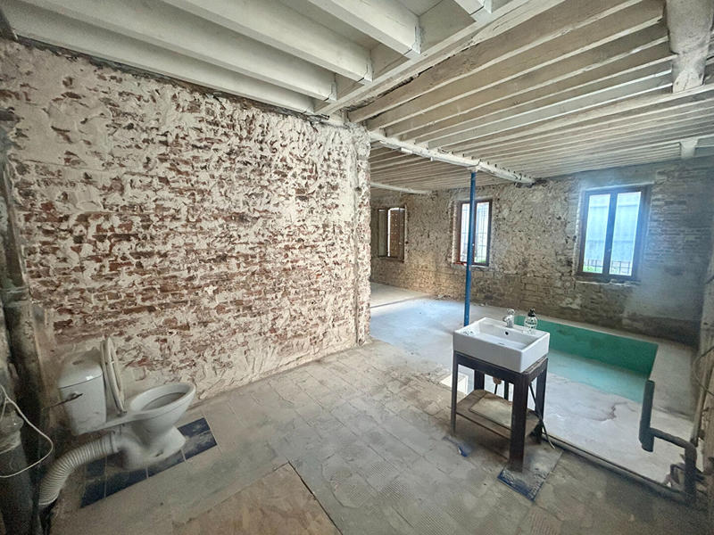 Local commercial - 75 m² - 1 pièce