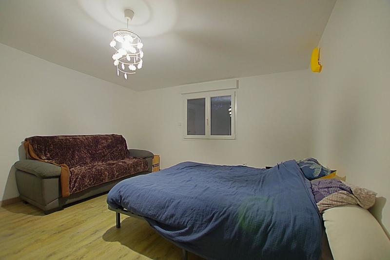 Maison - 234 m² - 7 pièces