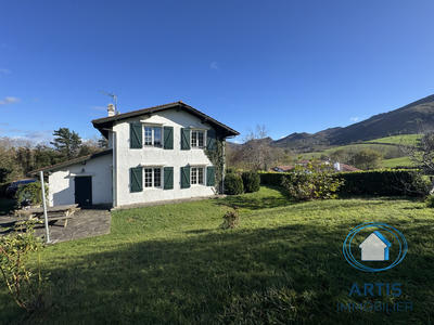 Maison - 105 m² - 6 pièces