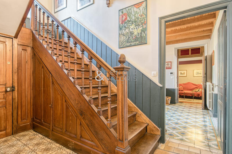 Mas - 432 m² - 8 pièces