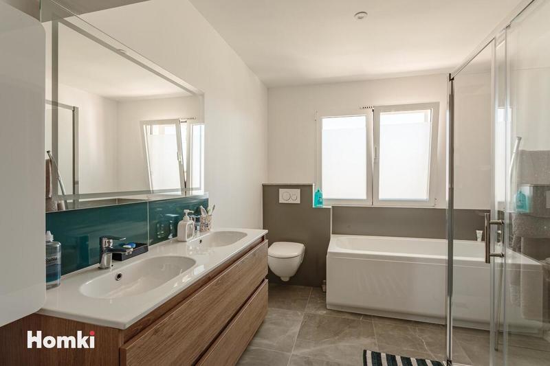 Maison - 160 m² - 7 pièces