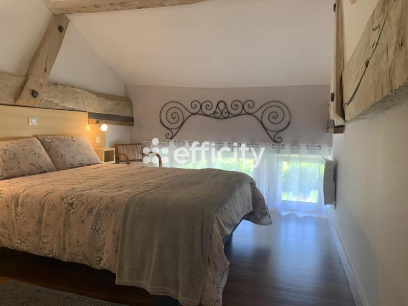 Maison - 220 m² - 7 pièces