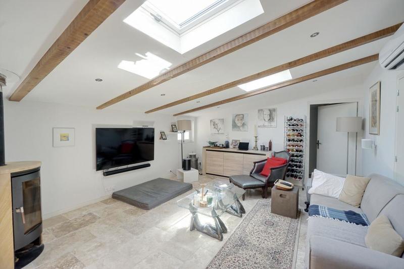 Mas - 360 m² - 11 pièces