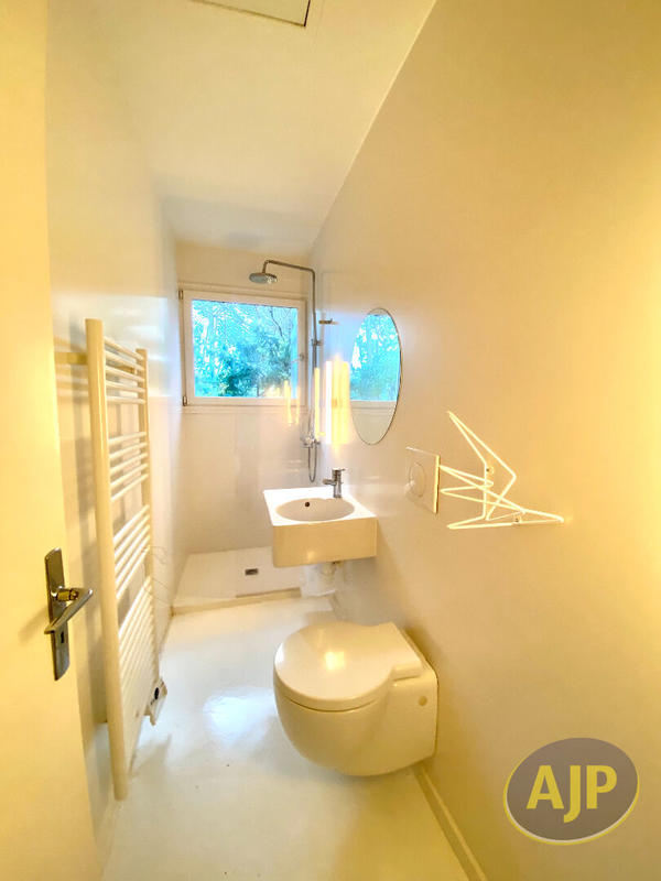 Maison - 85 m² - 7 pièces