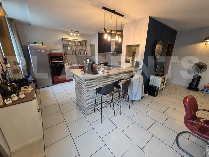 Maison - 637 m² - 20 pièces