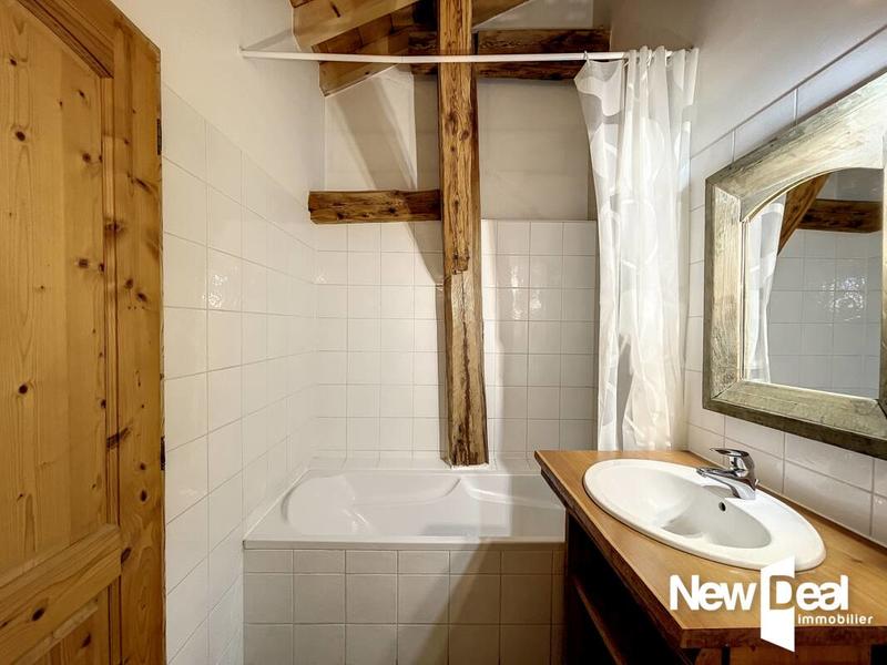 Maison en pierre - 168 m² - 8 pièces