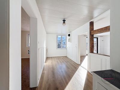 Maison - 84 m² - 4 pièces