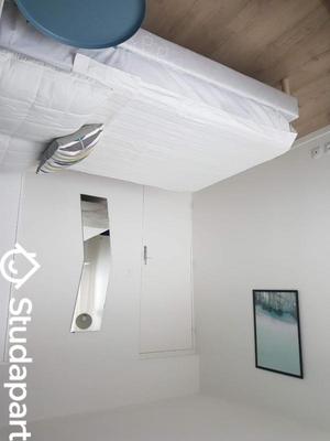 Chambre - 12 m² - 1 pièce