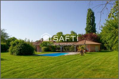 Maison - 160 m² - 5 pièces