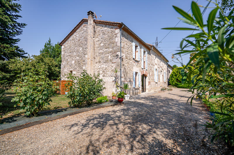 Maison - 313 m² - 8 pièces
