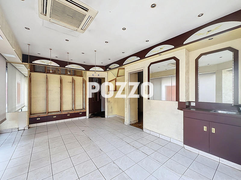 Immeuble - 245 m² - 5 pièces