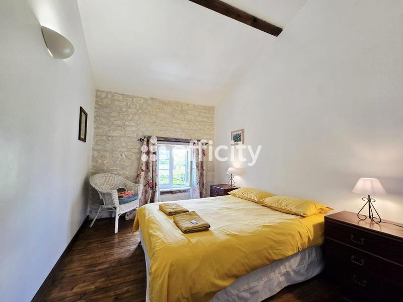 Maison - 488 m² - 15 pièces