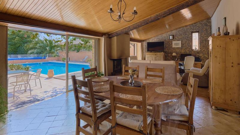 Maison - 380 m² - 10 pièces