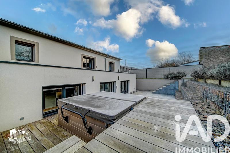Maison - 158 m² - 6 pièces