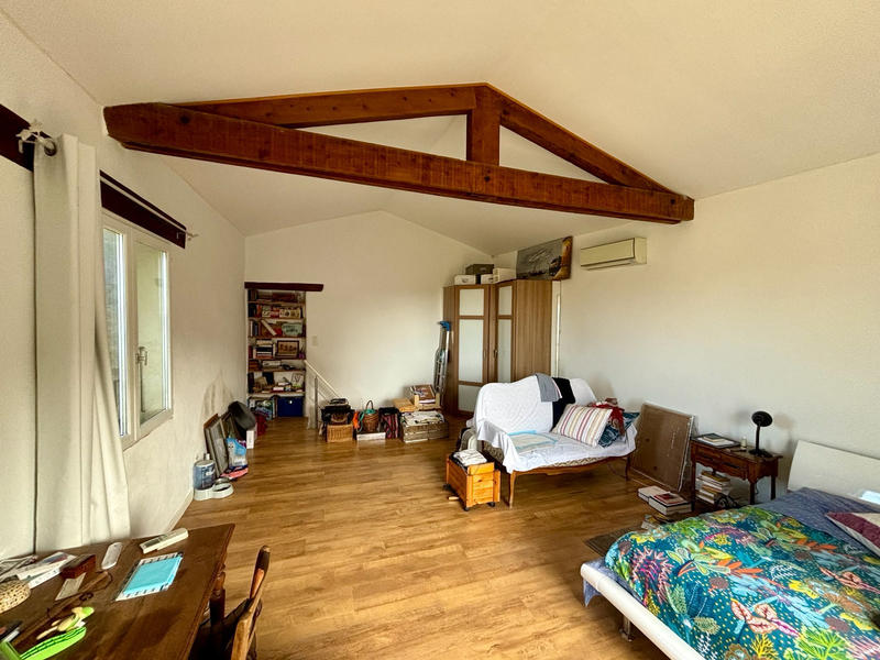 Mas - 260 m² - 17 pièces