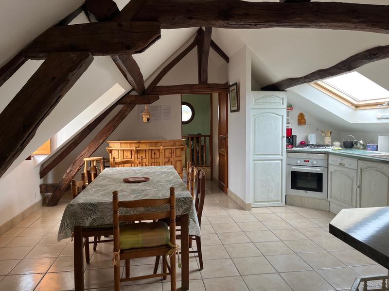 Maison traditionnelle - 233 m² - 9 pièces