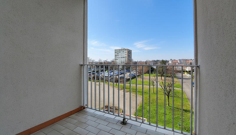 Appartement - 98 m² - 5 pièces