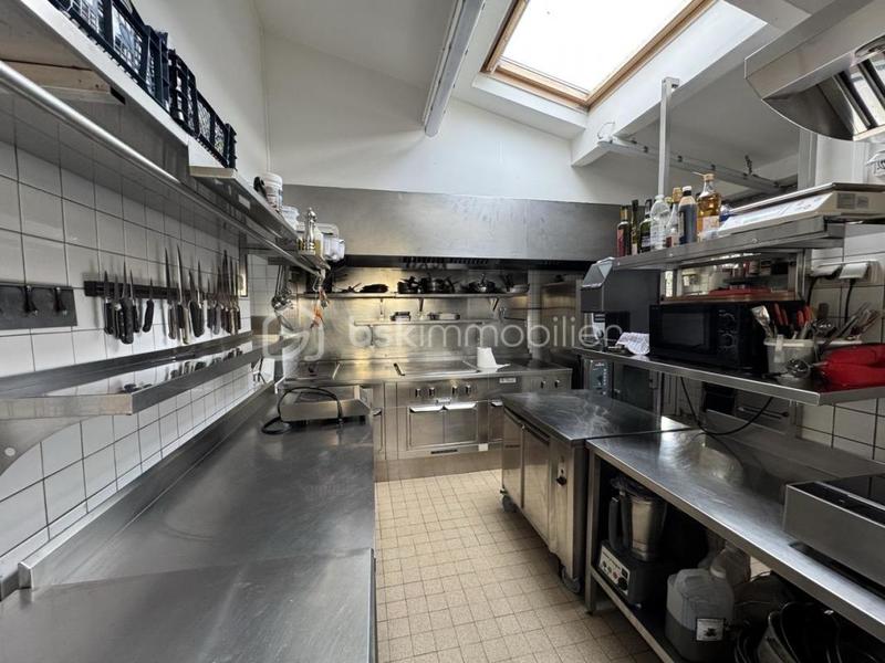 Bureau - 506 m² - 15 pièces