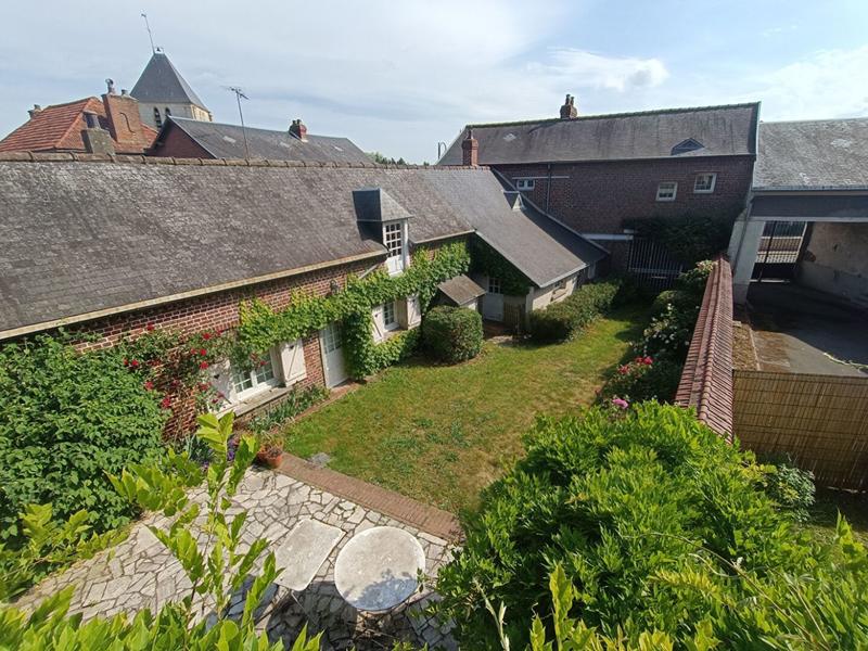 Maison - 254 m² - 12 pièces