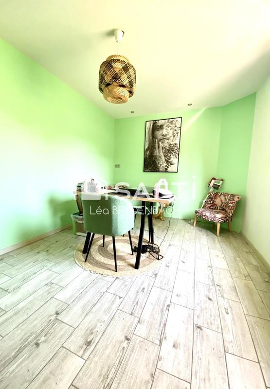 Maison - 180 m² - 5 pièces