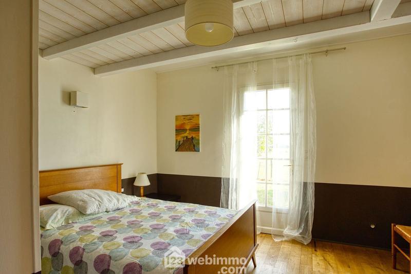 Maison - 176 m² - 7 pièces