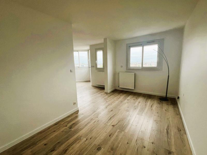 Appartement - 82 m² - 4 pièces